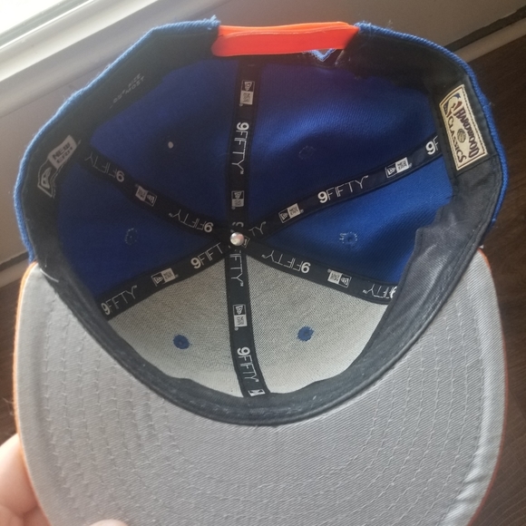 59FIFTY NEW YORK KNICKS NEW ERA SNAPBACK HAT - Picture 4 of 6